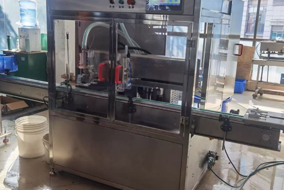 2-Schlauch nach Füll - und Kapsellinie - 80g Waschmittel